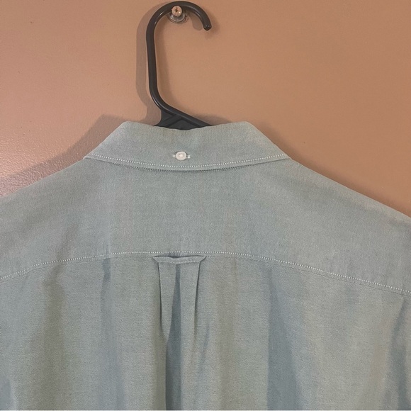 J Crew Light Green Button-Up Shirt Size Medium - Picture 7 of 7
